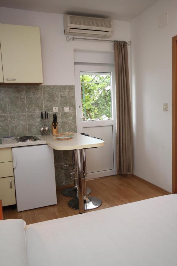 Apartments With A Parking Space Makarska - 6696 Extérieur photo